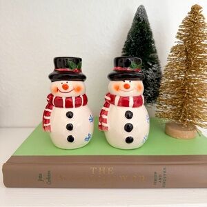 Festive Snowman Matching Salt and Pepper Shakers 3.5” Vintage Christmas Decor